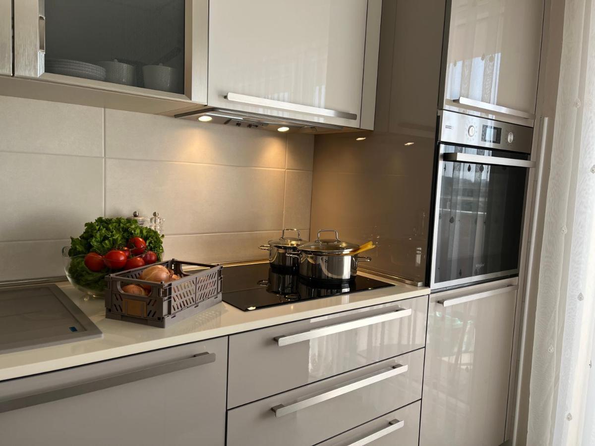 מדולין Apartman Yacht מראה חיצוני תמונה