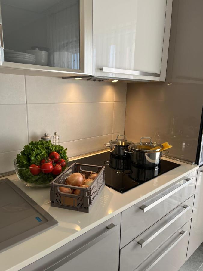 מדולין Apartman Yacht מראה חיצוני תמונה