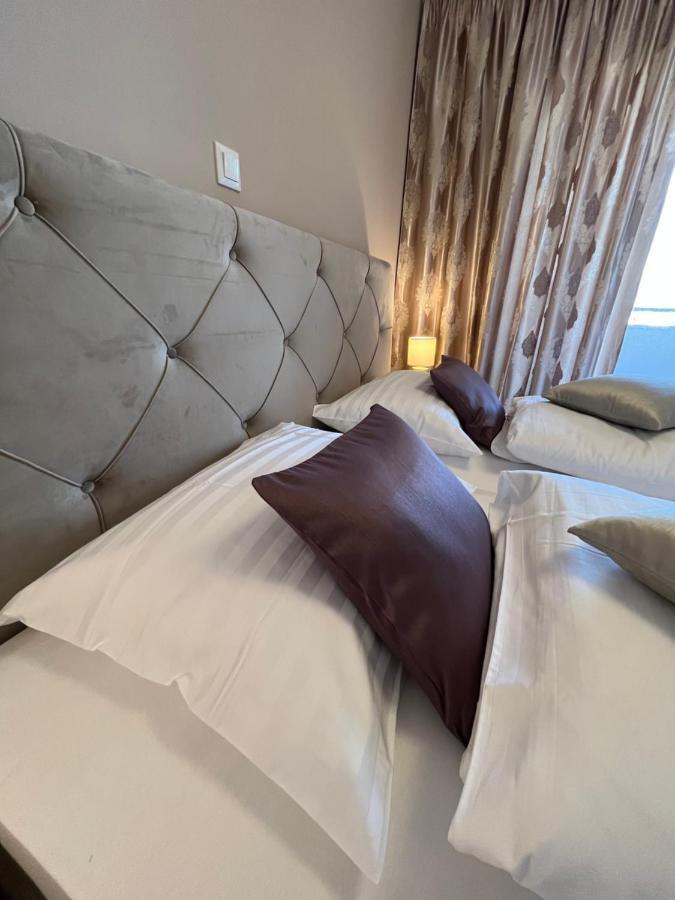 מדולין Apartman Yacht מראה חיצוני תמונה