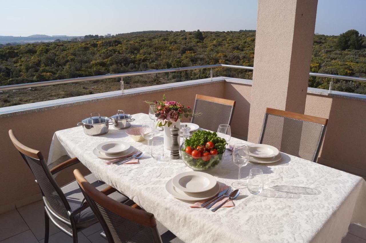 מדולין Apartman Yacht מראה חיצוני תמונה