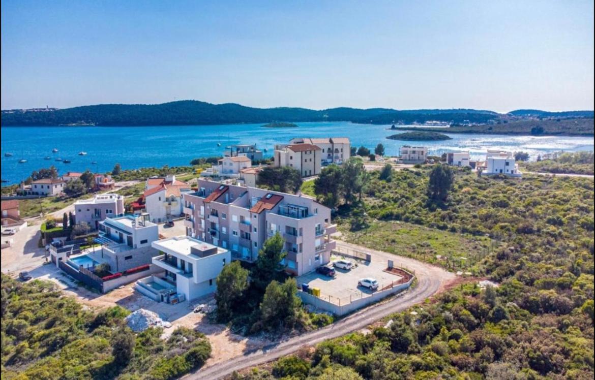 מדולין Apartman Yacht מראה חיצוני תמונה